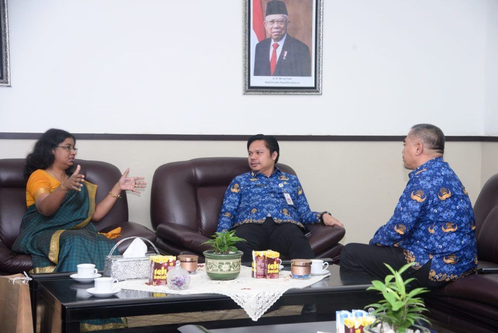Pertemuan antara Konsul Jenderal India di Bali Neeharika Singh dan jajaran Pemerintah Provinsi Kalimantan Selatan di Banjarbaru, Senin (17/7/2023).
