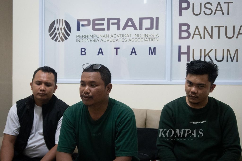 Tim Advokasi untuk Kemanusiaan Rempang menggelar konferensi pers di Kantor Perhimpunan Advokat Indonesia (Peradi) Batam, Batam, Kepulauan Riau, Minggu (10/9/2023).