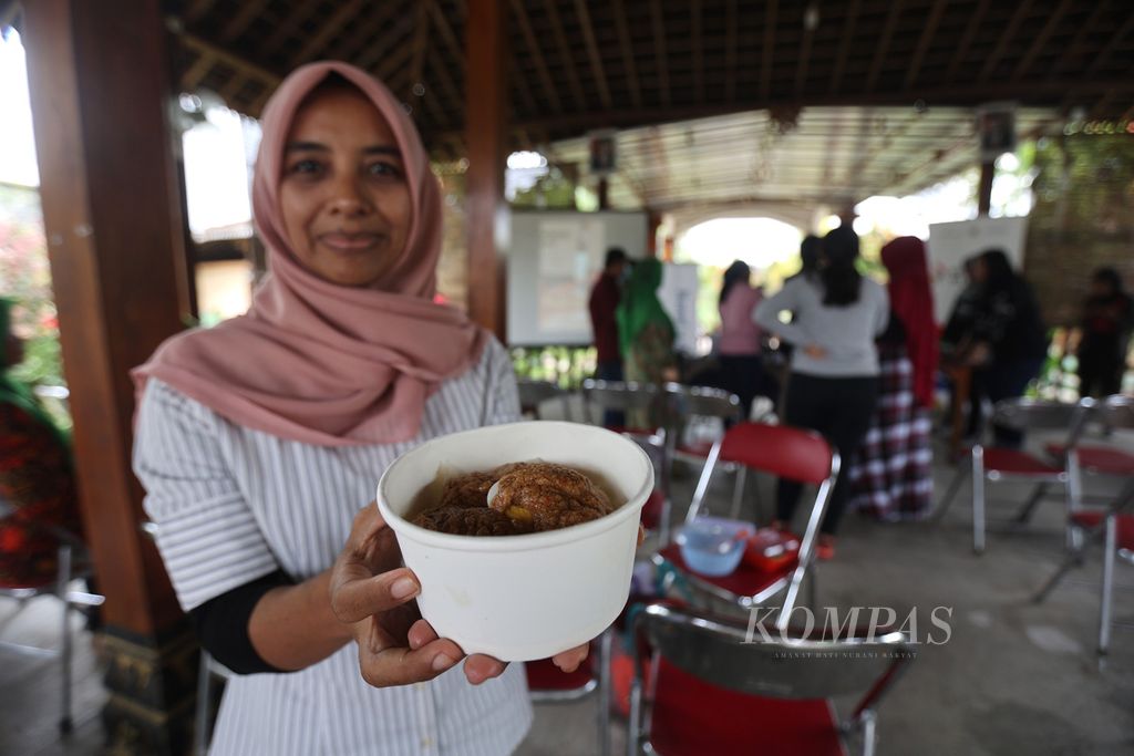 Hidangan siomay beong siap dinilai oleh sejumlah <i>chef</i> di Balkondes Bumiharjo, Kecamatan Borobudur, Magelang, Jawa Tengah, Jumat (21/10/2022). 