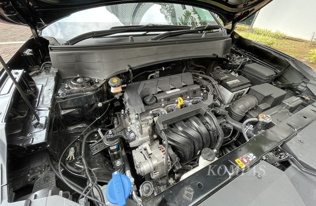 Hyundai Creta menggunakan mesin Smartstream G berkapasitas 1.497 cc, empat silinder, tanpa turbo. Mesin ini menghasilkan tenaga maksimal sebesar 115 PS, dan torsi puncak 147 Nm. Tenaga itu disalurkan melalui transmisi IVT untuk memutar roda depan.