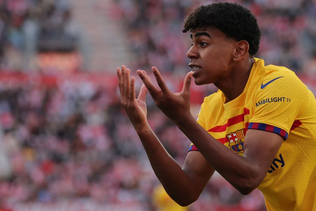 Barcelona striker Lamine Yamal during the Spanish League match against Girona at Montilivi Stadium, on Saturday (4/5/2024). Barca lost 2-4, thus ensuring that Real Madrid became La Liga champions earlier.