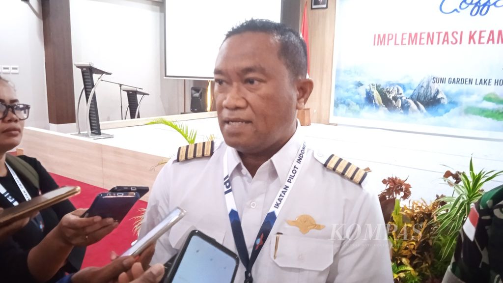 Vice Presiden Ikatan Pilot Indonesia Kapten Rama Noya di Jayapura, Papua, Sabtu (10/9/2022).