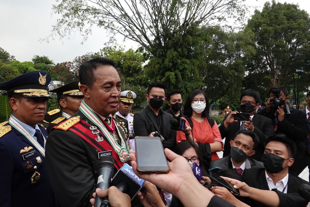 Panglima TNI Jenderal Andika Perkasa ketika memberikan keterangan pers seusai upacara peringatan HUT Ke-77 TNI, Rabu (5/10/2022). 