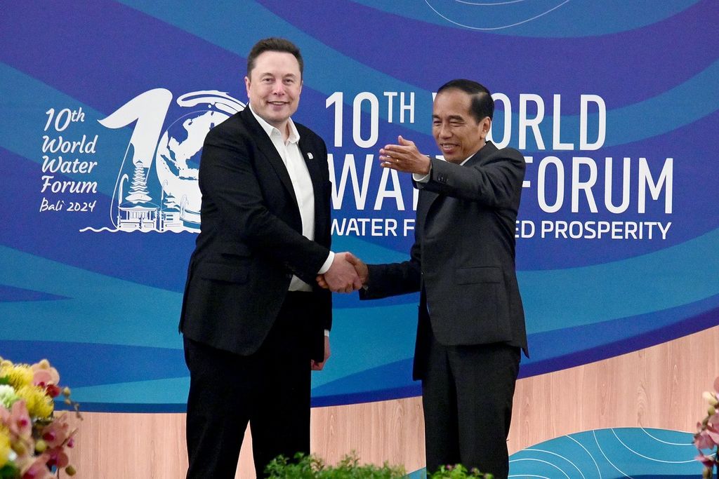 Presiden Joko Widodo bertemu dengan CEO SpaceX dan Tesla Elon Musk di sela-sela Konferensi Tingkat Tinggi World Water Forum ke-10 di Bali, Senin (20/5/2024). 