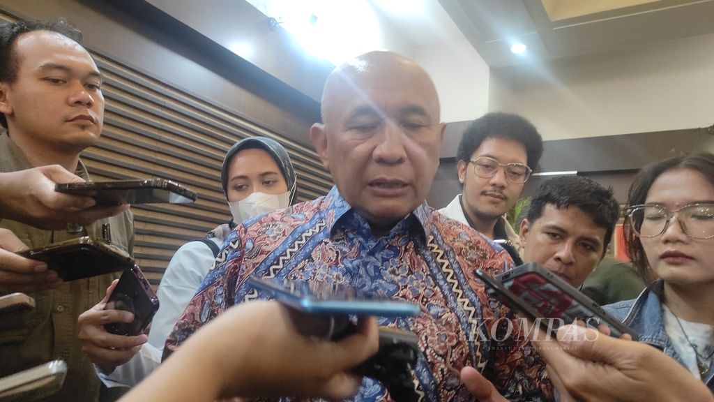 Menteri Koperasi dan Usaha Kecil Menengah Teten Masduki saat menghadiri konferensi pers Cerita Nusantara, Kamis (23/11/2023), di Jakarta.
