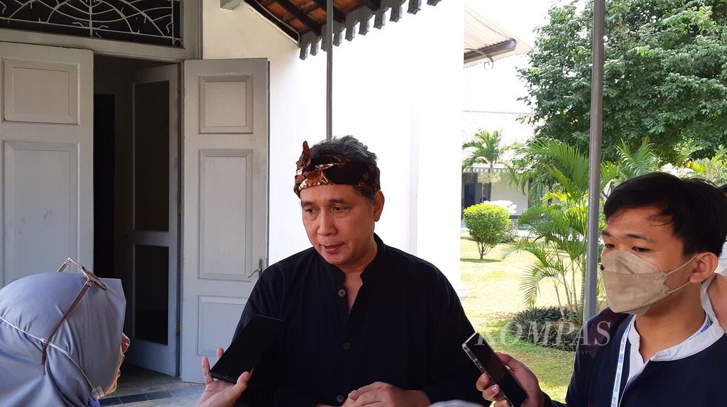 Direktur Jenderal Kebudayaan Kemendikbudristek Hilmar Farid menjawab pertanyaan jurnalis seusai menghadiri peluncuran Pekan Kebudayaan Nasional (PKN) 2023 di Museum Kebangkitan Nasional, Jakarta, Selasa (5/9/2023).