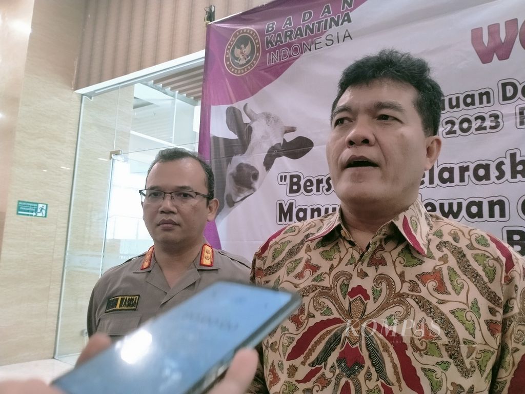 Kepala Badan Karantina Indonesia Sahat M Panggabean saat memberikan keterangan kepada media, Kamis (9/11/2023).