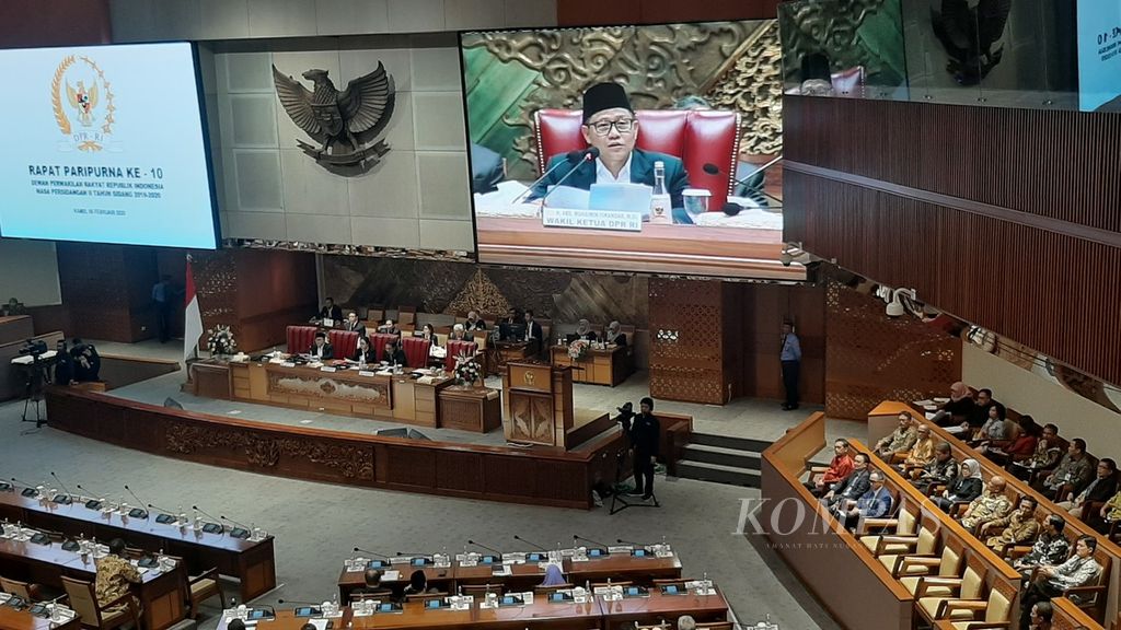 Suasana Rapat Paripurna DPR tentang ratifikasi perjanjian kemitraan ekonomi komprehensif antara Indonesia dan Australia atau IA-CEPA yang digelar di Jakarta, Kamis (6/2/2020).