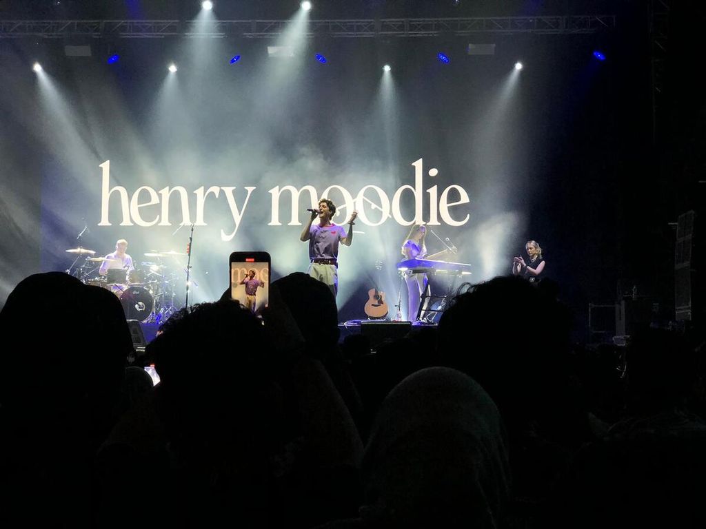 Penampilan Henry Moodie di We The Fest 2024, Sabtu (20/7/2024) malam.