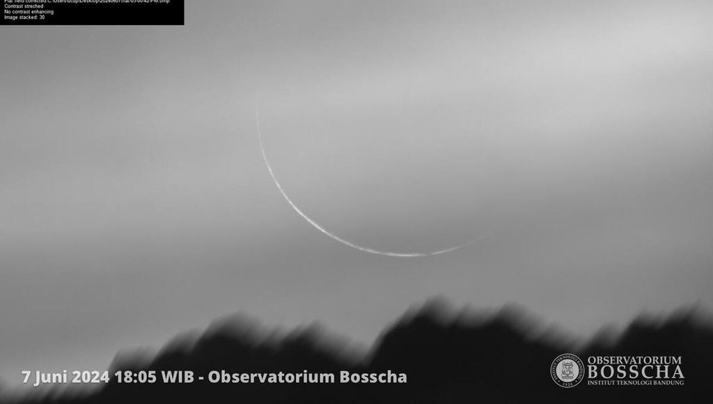 Citra hilal awal bulan Zulhijah 1445 Hijriah yang diambil oleh tim dari Observatorium Bosscha, Institut Teknologi Bandung, di Lembang, Jawa Barat, Jumat (7/6/2024) petang.