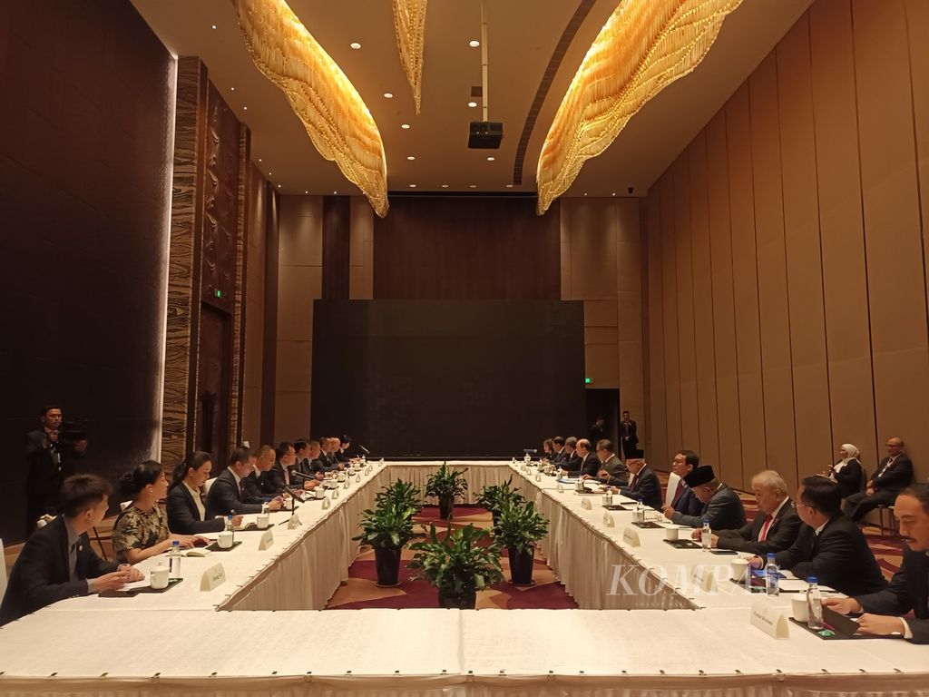 Wakil Presiden Ma’ruf Amin bertemu sejumlah pelaku usaha bisnis halal di Hotel Crowne Plaza, Fuzhou, Provinsi Fujian, Republik Rakyat China, Jumat (15/9/2023)