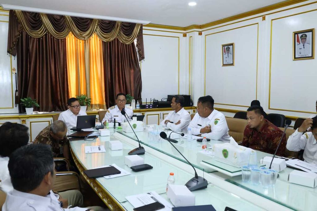 Otorita IKN berkoordinasi dengan Pemerintah Kabupaten Penajam Paser Utara dalam penyelenggaraan Pemilu 2024 untuk pekerja IKN di kantor Bupati Penajam Paser Utara (PPU), Rabu (10/1/2024).