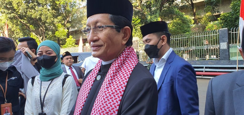 Imam Besar Masjid Istiqlal Ketua Harian Badan Pengelola Masjid Istiqlal Nasaruddin Umar