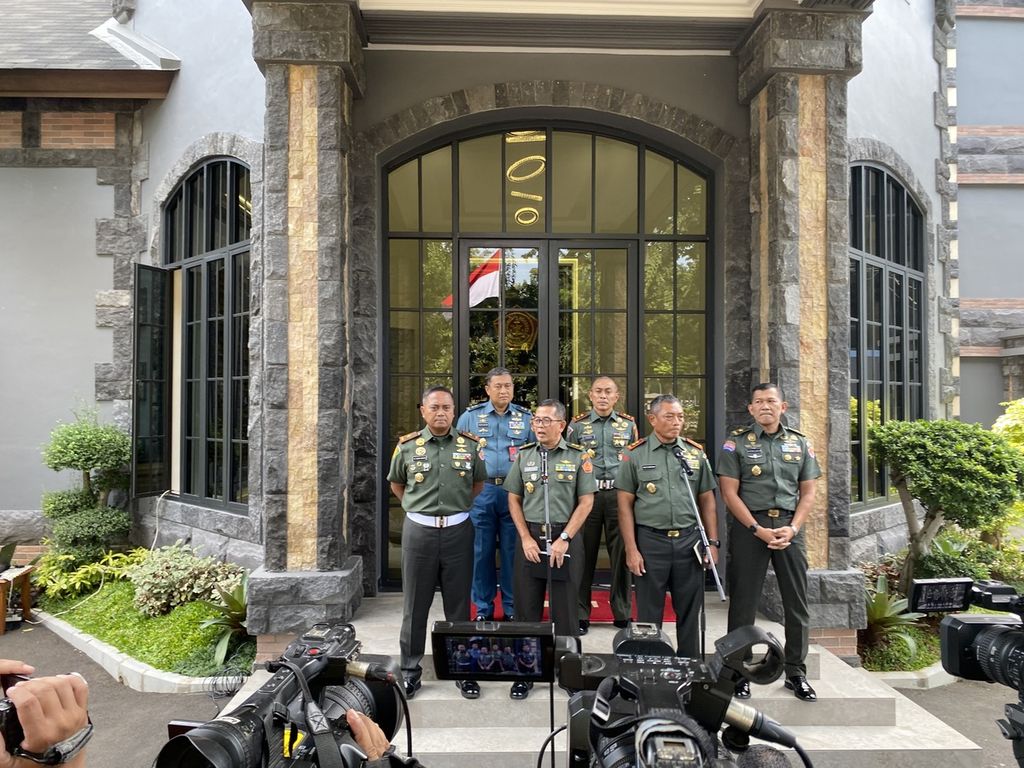 TNI meminta maaf kepada masyarakat Papua atas insiden kekerasan yang terjadi di Ilaga dalam konferensi pers, Senin (25/3/2024).