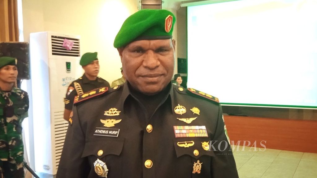 Komandan Distrik Militer 1702/Jayawijaya Letnan Kolonel Cpn Athenius Murip