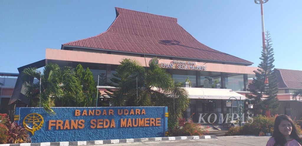 Bandara Frans Seda di Maumere, Flores, Nusa Tenggara Timur.