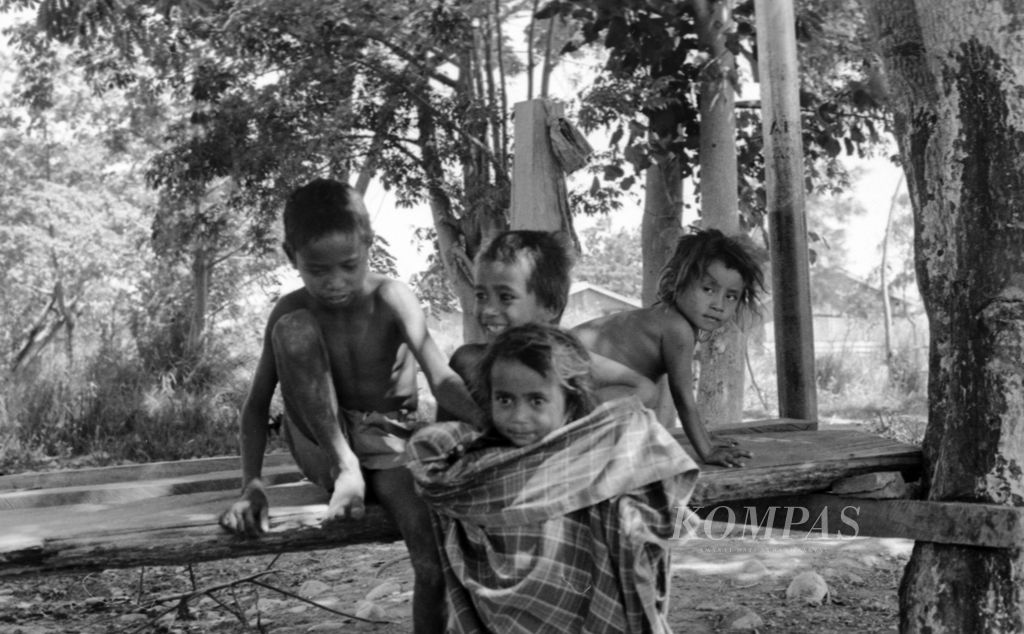 Portraits of East Timorese children, 1992.