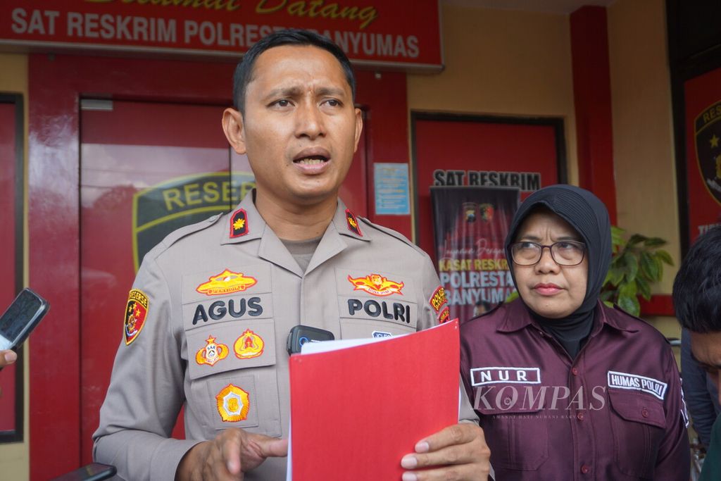 Kasatreskrim Polresta Banyumas Komisaris Agus Supriadi memberikan keterangan pers di Purwokerto, Banyumas, Jawa Tengah, Kamis (20/4/2023).