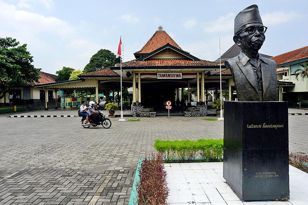 https://cdn-assetd.kompas.id/h9Xv8ko7VHpmVzC3i1PwT4udFeM=/1024x682/https%3A%2F%2Fkompas.id%2Fwp-content%2Fuploads%2F2018%2F01%2Fkompas_tark_22844647_96_0.jpeg
