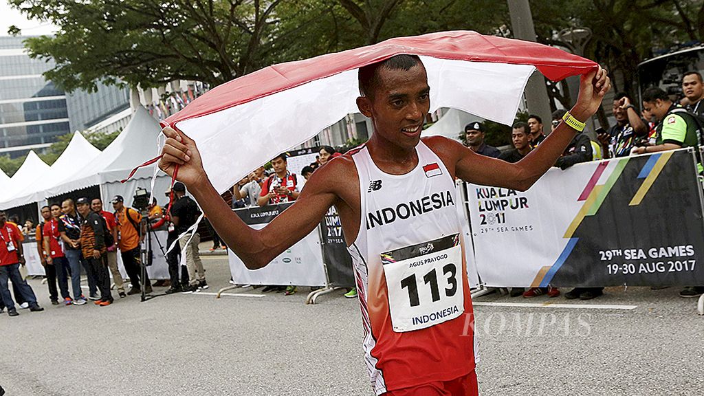 Pelari Indonesia, Agus Prayogo, meraih medali perak di nomor maraton SEA Games Kuala Lumpur 2017 pada 19 Agustus. Agus kini fokus melatih daya tahan tubuh sebagai persiapan tampil di nomor maraton pada Asian Games Jakarta-Palembang 2018 yang akan bergulir 18 Agustus-2 September.