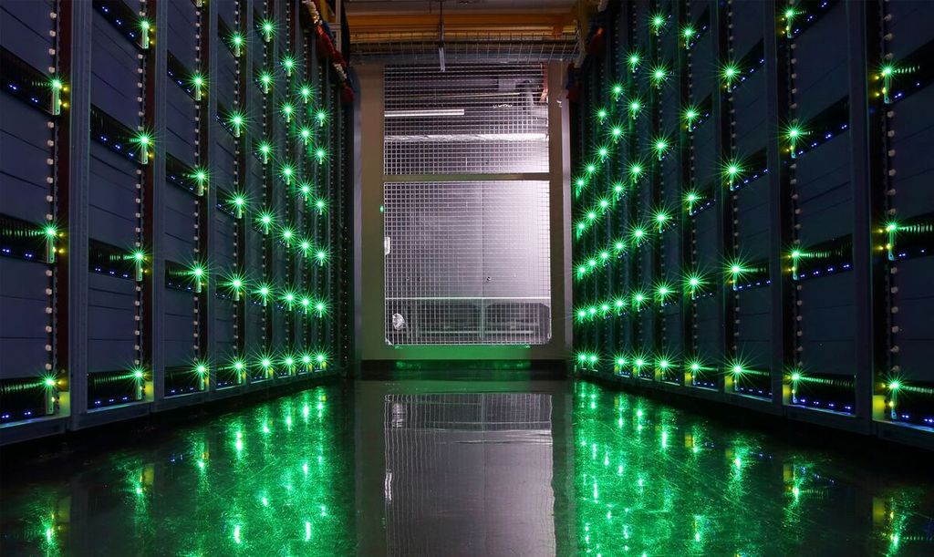 Foto ilustrasi: penampakan ruang pusat data Alibaba Cloud.
