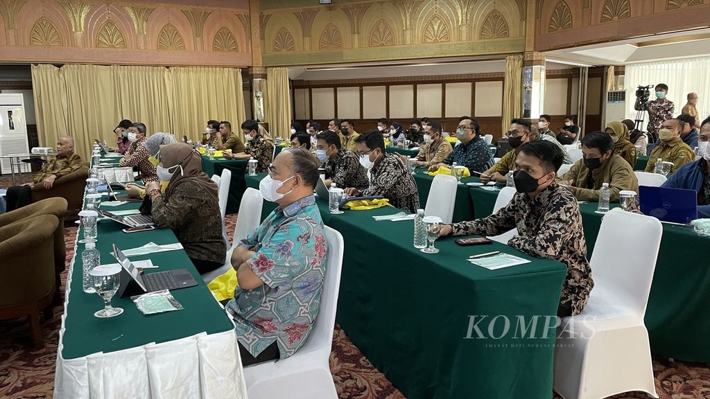 Peserta acara Kick-off Indeks Kepercayaan Industri atau IKI yang diadakan di Bandung, Jawa Barat, Senin (7/11/2022).