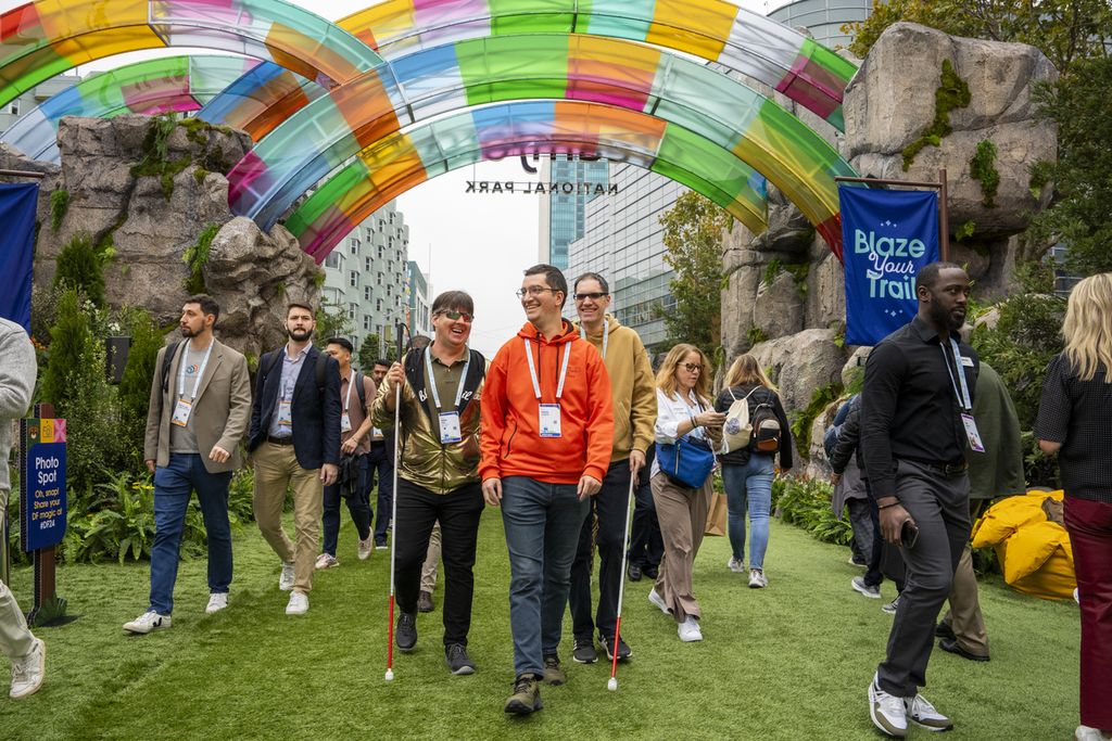 Suasana Dreamforce Park di area Moscone Center tempat berlangsungnya ajang konferensi kecerdasan buatan &quot;Dreamforce&quot; yang digelar Salesforce Inc, di San Francisco, Amerika Serikat, 17-19 September 2024. 