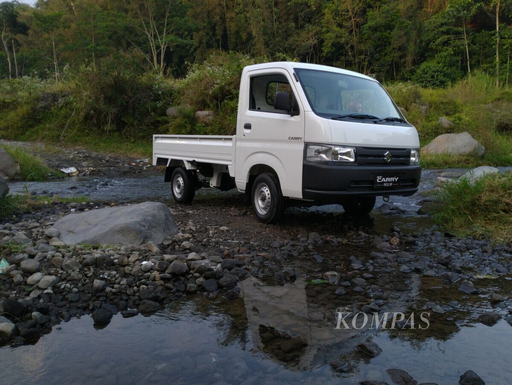 All New Suzuki Carry Pick-Up diuji kendara di kawasan wisata Kaliurang, Daerah Istimewa Yogyakarta, Selasa (18/6/2019).