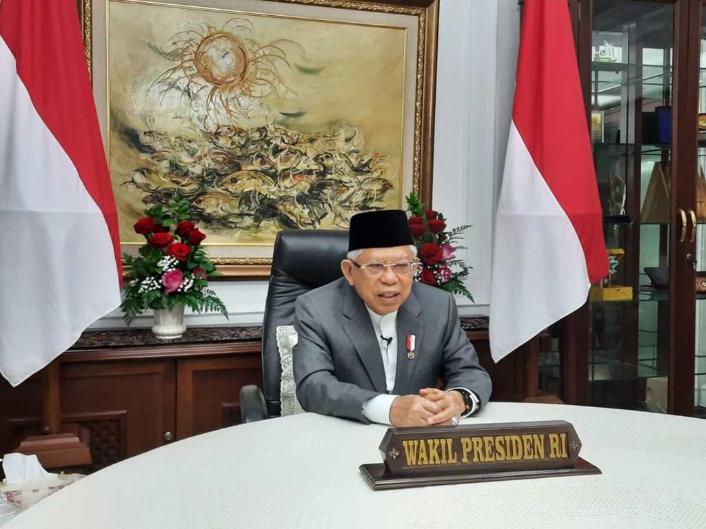 Wakil Presiden Ma’ruf Amin menyampaikan pidato penutupan Muktamar Ke-20 Mathla’ul Anwar secara virtual dari kediaman wapres di Jalan Diponegoro, Jakarta, Sabtu (3/4/2021).