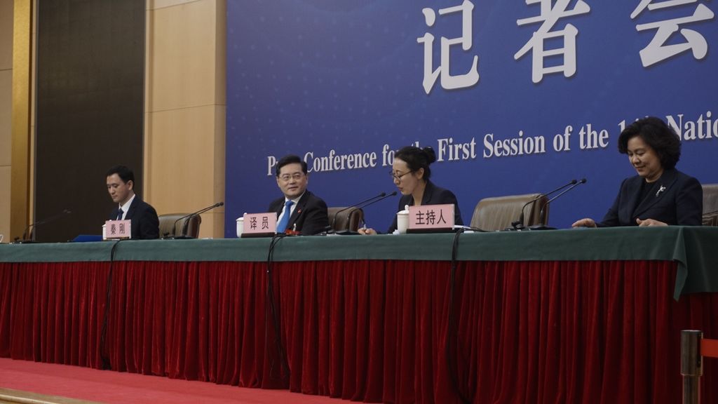 China's new Foreign Minister Qin Gang (second from left) gives his first press conference in Beijing, China, Tuesday (7/3/2023).