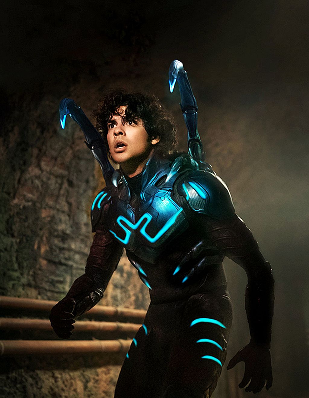 Salah satu adegan dalam film<i> Blue Beetle. </i>Si kumbang biru besutan DC Studios, <i>Blue Beetle</i>, turut meramaikan jajaran pahlawan super di dunia layar lebar. 
