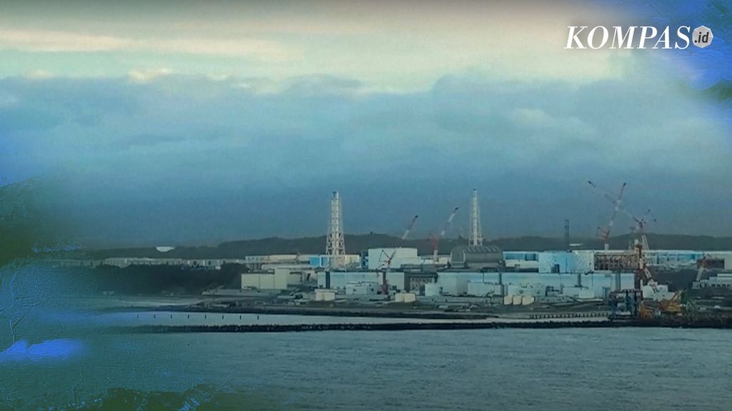 Pelepasan limbah PLTN Fukushima ke Samudra Pasifik yang dimulai sejak Kamis (24/8/2023) masih menulai polemik dan kritik. Meski Jepang mendapat restu Pemerintah Amerika Serikat, Korea Selatan, dan Fiji, keputusan ini menjadi isu lintas negara dan membuat gelisah negara-negara di Pasifik.