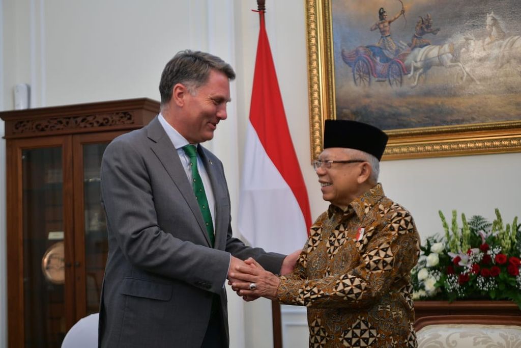 Wakil Presiden Maruf Amin ketika menerima kunjungan kehormatan Deputi Perdana Menteri (PM) Australia Richard Marles di Istana Wapres, Jalan Merdeka Selatan Nomor 6, Jakarta Pusat, Senin (5/6/2023).