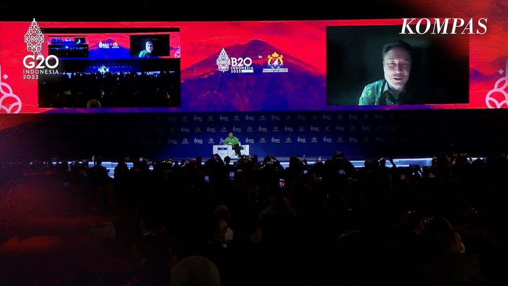 Bos Twitter Elon Musk hadir sebagai salah satu pembicara di B20 Summit, Bali. Musk tampil secara daring pada Senin (14/11/2022). Pendiri Tesla dan SpaceX ini mengaku listrik di kediamannya sedang padam.