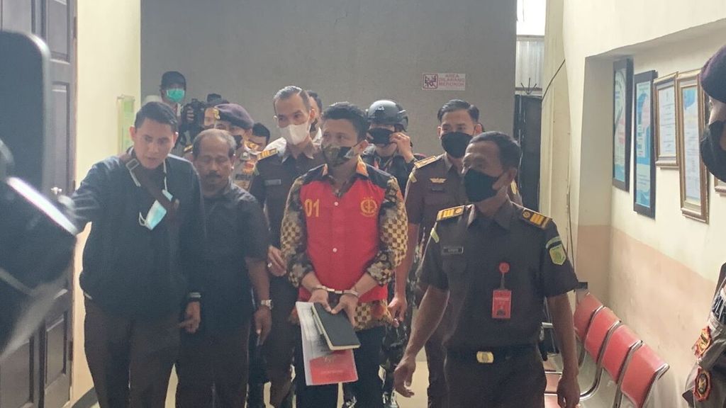 Terdakwa Ferdy Sambo tiba di Pengadilan Negeri Jakarta Selatan, Senin (17/10/2022).
