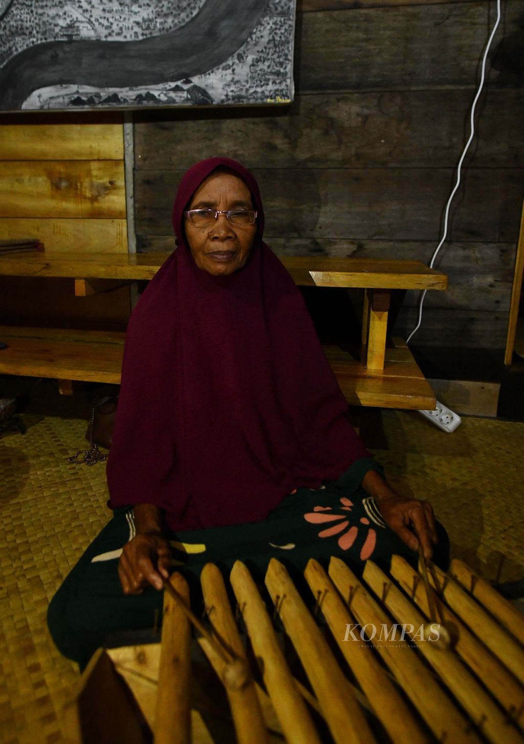 Misna, maestro gambang, di Desa Danau Lamo, Kecamatan Maro Sebo, Kabupaten Muaro Jambi, Jambi.