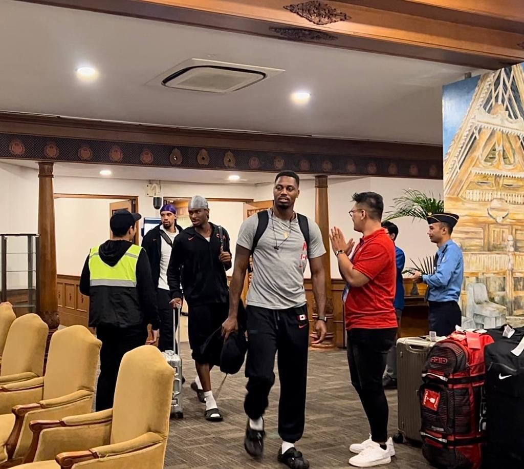 Tim peserta Piala Dunia FIBA 2023, Kanada, tiba di Bandara-Soekarno Hatta, Tangerang, Senin (21/8/2023) pukul 00.55 WIB. Rombongan 38 orang itu terdiri dari para pemain, tim pelatih, dan tim medis.