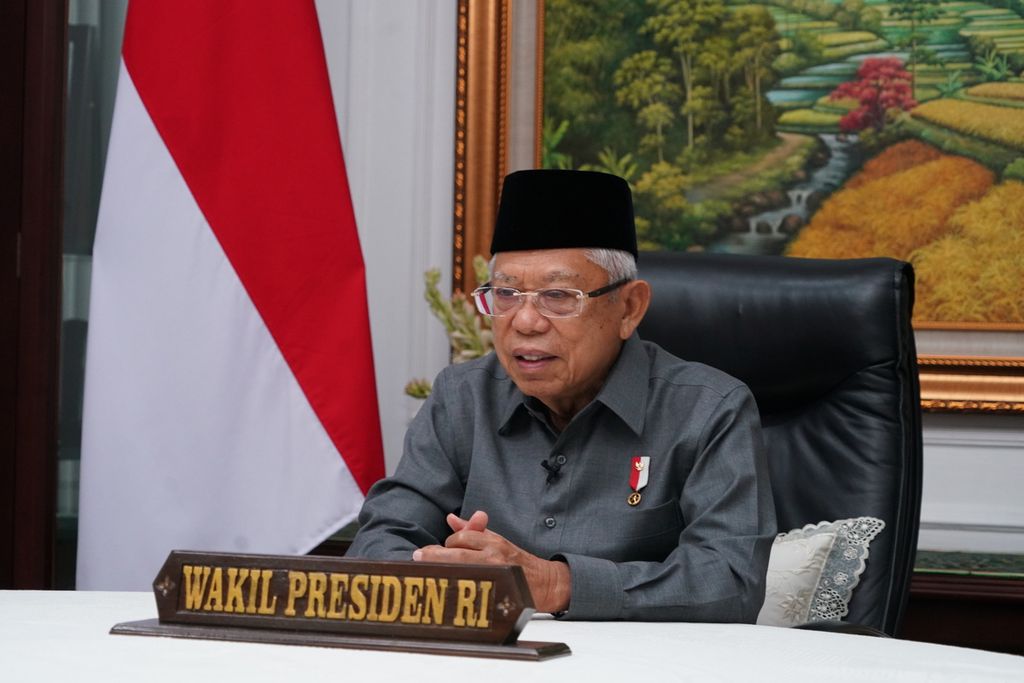 Wakil Presiden Ma'ruf Amin memberikan sambutan secara daring dalam Rapat Anggota tahunan Asosiasi Asuransi Syariah Indonesia (AASI), Rabu (9/3/2022). 