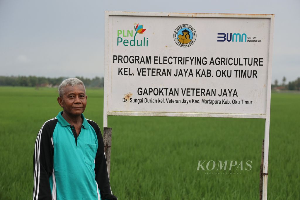 Sutikto (62) penggerak kelompok tani di Dusun Sungai Durian, Desa Veteran Jaya, Kecamatan Martapura, Kabupaten Ogan Komering Ulu Timur, Sumatera Selatan, Jumat (16/6/2023).