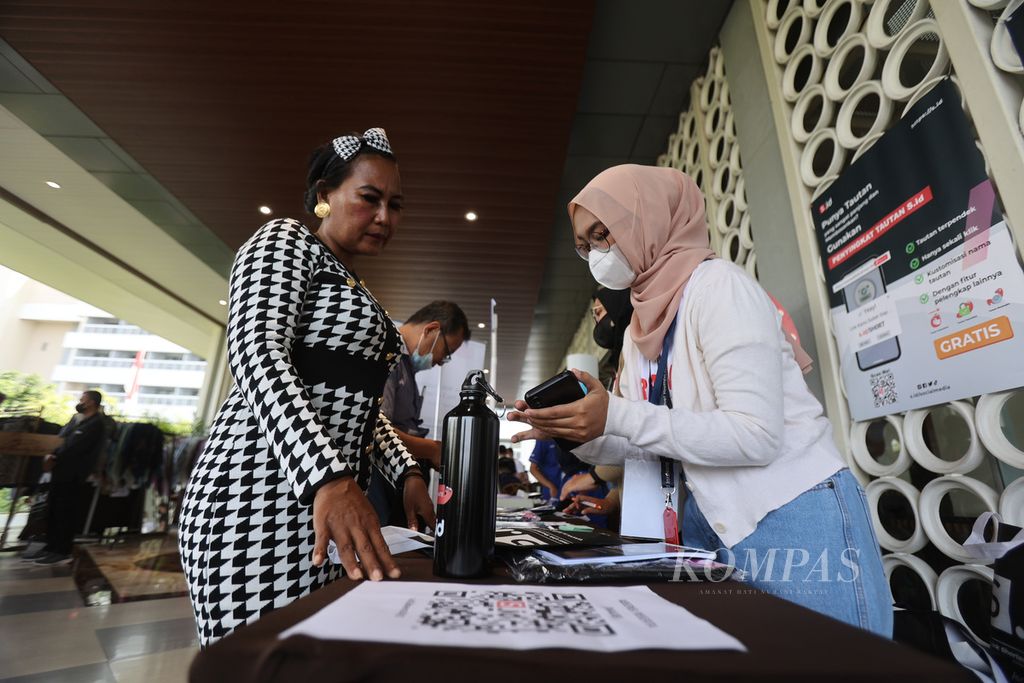 Peserta Konferensi Ketahanan Digital mendapat penjelasan tentang keamanan data saat mengikuti kegiatan itu di Hotel Royal Ambarrukmo, Yogyakarta, Rabu (24/8/2022). 