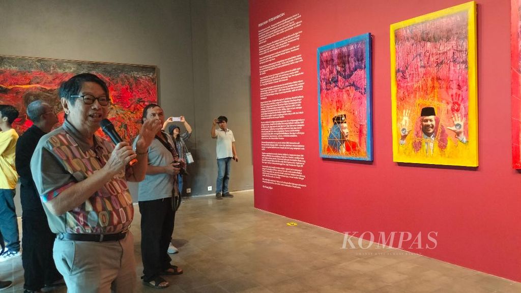 Pemilik OHD Museum, Oei Hong Djien, memberikan keterangan kepada para jurnalis dalam jumpa pers terkait pameran Perayaan Persahabatan di OHD Museum, Kota Magelang, Jawa Tengah, Selasa (27/6/2023).