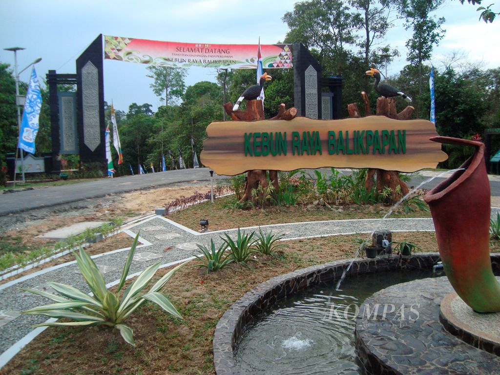 Kebun Raya Balikpapan (KRB) di Kota Balikpapan, Kalimantan Timur ini dibuka secara resmi, Rabu (20/8/2014). Kebun seluas 309,2 hektar ini akan menjadi tempat wisata rekreasi, olahraga, sekaligus edukasi untuk melihat keanekaragaman flora Kalimantan.