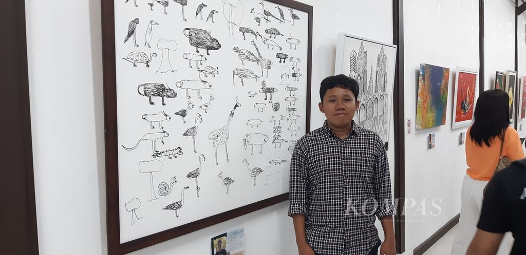 Pameran Seni Disabilitas Masagi digelar di Bale Seni Barli, Kota Baru Parahyangan, Bandung, dibuka pada Selasa (19/9/2023). Sebanyak 82 peserta dari delapan negara menampilkan lukisan karya masing-masing. Pameran berlangsung hingga 3 Oktober 2023.