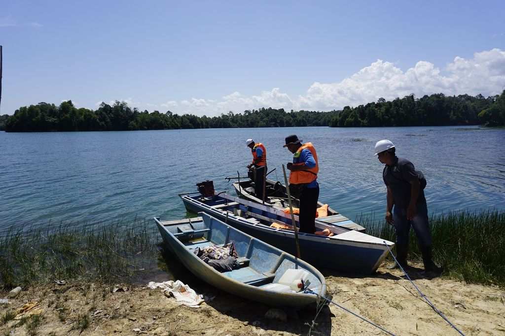 Samboja Reservoir in Samboja District, East Kalimantan, Monday (21/10/2019). This reservoir is used for irrigation and to fulfill the raw water needs of the people in Karya Jaya Village and Wonotirto Village..