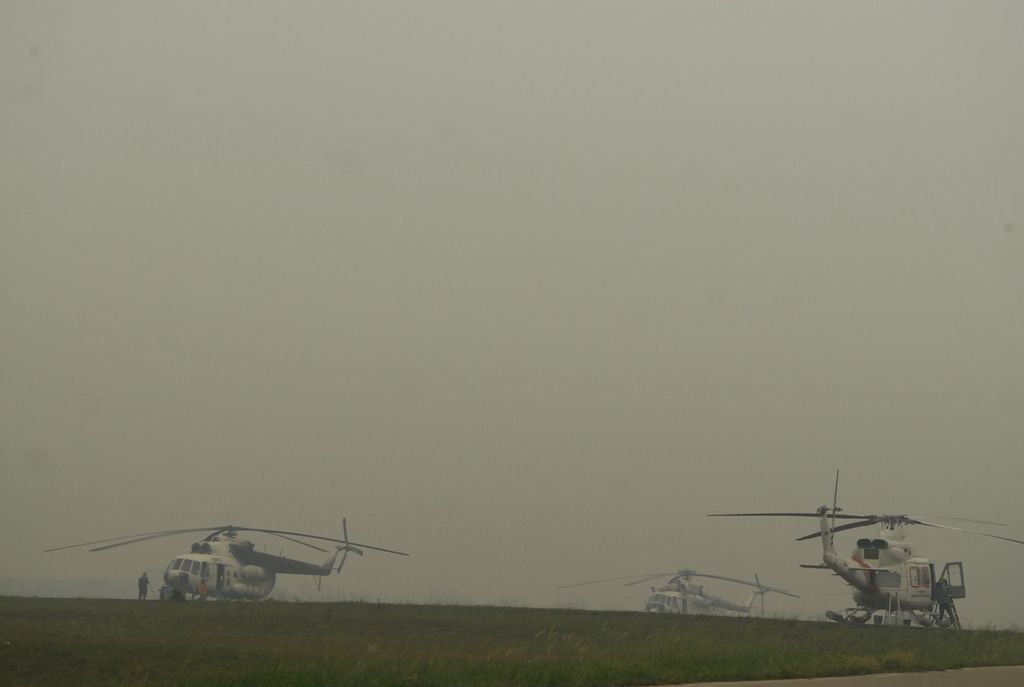 Kabut asap tebal menyelubungi Bandara Sultan Thaha Jambi, Rabu (16/10/2019).