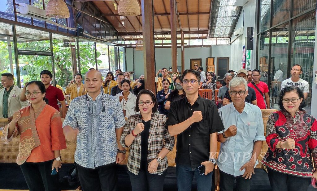 Bawaslu RI bersama Bawaslu Provinsi Bali mengadakan temu media dan diskusi bertajuk Konsolidasi Media Dalam Rangka Penguatan Pemberitaan pada Tahapan Pemilihan Serentak Tahun 2024” di Kota Denpasar, Bali, Sabtu (23/3/2024).