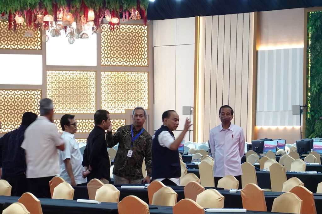 Pada Jumat (1/9/2023), Presiden Joko Widodo meninjau kesiapan penyelenggaraan Konferensi Tingkat Tinggi (KTT) Ke-43 ASEAN yang akan diselenggarakan di Jakarta Convention Center, Jakarta, pada 5-7 September mendatang. Presiden menyatakan bahwa Indonesia telah siap menyelenggarakan KTT Ke-43 ASEAN.