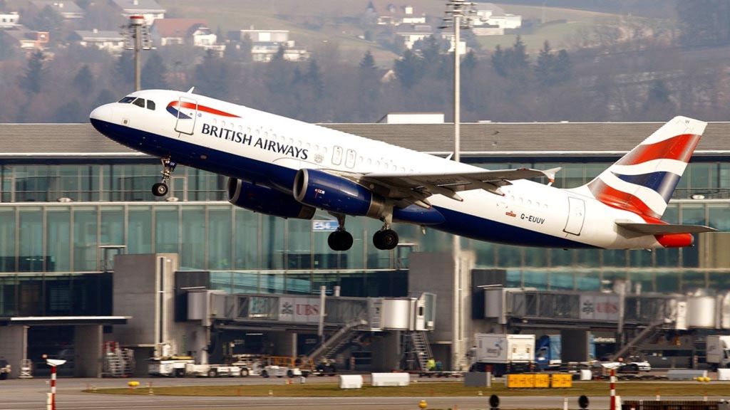Sebuah pesawat Airbus A320-232 milik British Airways lepas landas dari Bandara Zurich, Swiss,  Januari 2018.