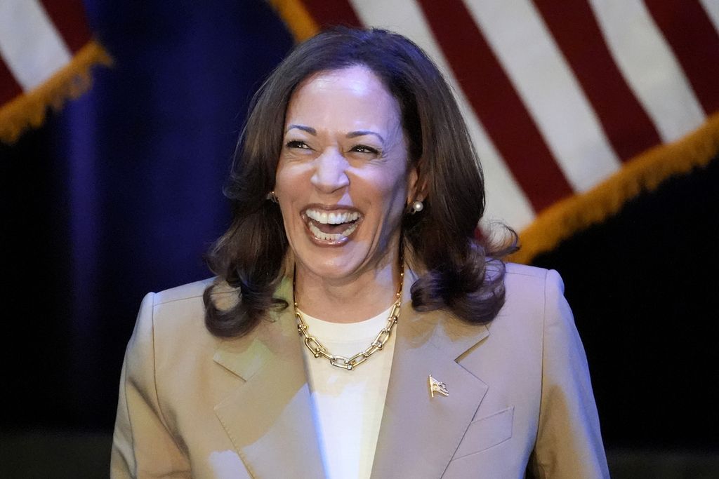 Wakil Presiden Amerika Serikat Kamala Harris berkampanye di Pittsfield, Massachussetts, 27 Juli 2024.