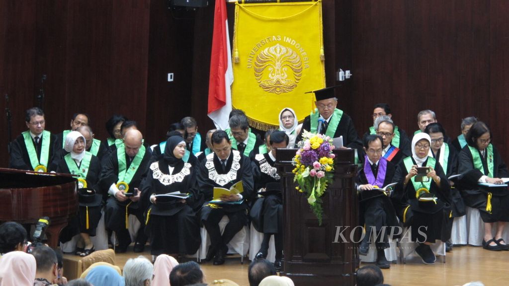 Prof Sudjatmiko menyampaikan pidato pengukuhan dirinya sebagai Guru Besar Tetap Fakultas Kedokteran Universitas Indonesia, di Jakarta, Sabtu (29/6/2018).